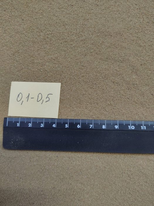 Кварцевый песок для площадок фр. 0,1-0,5 мм.  купить в Воронеже фото 