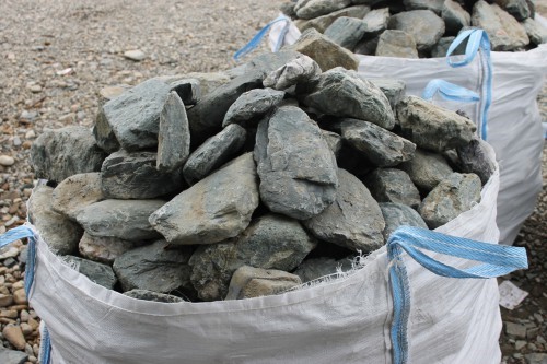  Гранит скальник (серо-зеленый) фр. 100-500 мм.  купить в Воронеже гранит зеленый, серый, салатовый крупный ландшафтный валун 6 000 руб/т   фото 