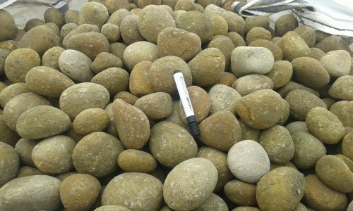  Песчаник ядра, фр. 100-300 мм  купить в Воронеже песчаник бежевый серый рыжий речная галька 5 000 руб/т   фото 