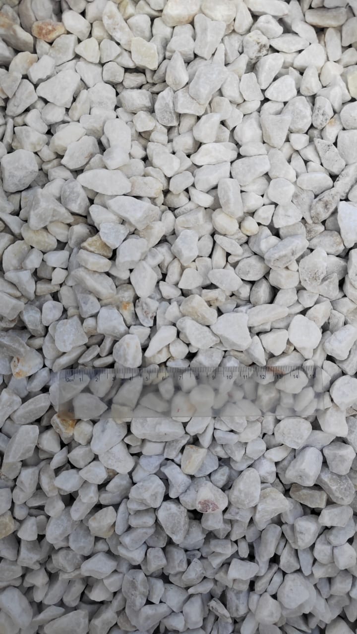  Мраморная крошка, щебень, цвет-белый, фр. 5-10 мм.  купить  в Воронеже мрамор белый, айвори, молочный мраморная каменная крошка ландшафтная 9500 руб/т   фото 