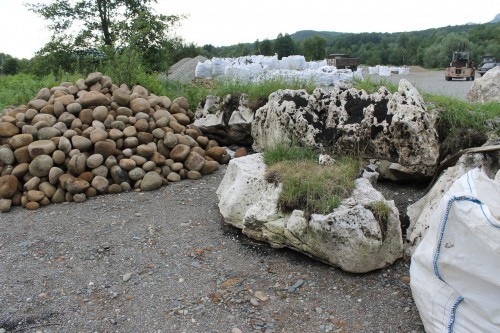  Песчаник ядра, фр. 100-300 мм  купить в Воронеже песчаник бежевый серый рыжий речная галька 5 000 руб/т   фото 