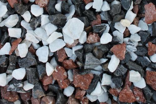  Мраморная крошка (щебень крошка микс : белый-черный-розовый) фр. 3-5 мм.  купить  в Воронеже мрамор белый, черный, розовый, разноцветный мраморная каменная крошка декорвтивная 9500 руб/т   фото 