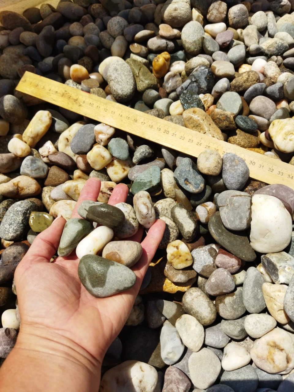 фото Галька Крымский берег МИКС фр. 20-40 мм. в интернет-портале 