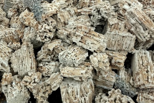 Крымский природный меотис фр. 100-500 мм.  купить в Воронеже меотис бежевый рыжий молочный желтый ракушечник 4 500 руб/т   фото 