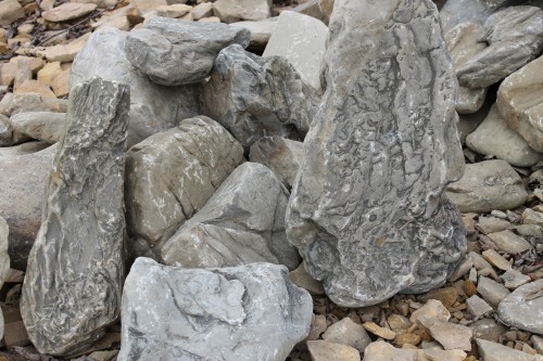 Песчаник декоративный ландшафтный (фр. 300-500 мм)  купить  в Воронеже песчаник желтый рыжий серый зеленый валун речной окатанный природный песчаника 4 500 руб/т   фото 
