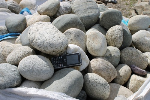  Речной валун (Ассорти) фр.100-300 мм.  купить в Воронеже галечник серый, темно-серый, светло-серый речная галька крупных размеров 4200 руб/т   фото 