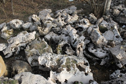  Выветренный известняк (степной) фр. 500-1500 мм.  купить в Воронеже    8 500 руб/т   фото 