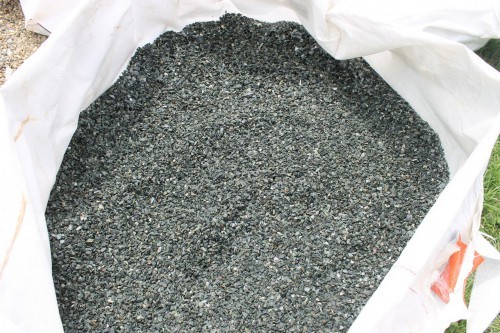  Щебень крошка зеленый (змеевик) фр. 5-10 мм  купить  в Воронеже змеевик зеленый, салатовый ландшафтный декоративный щебень крошка 7 200 руб/т   фото 