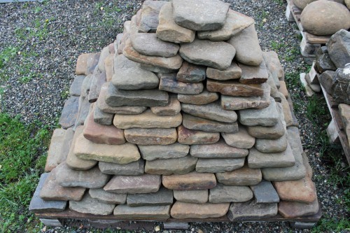 Песчаник галтованный для облицовки (фр. 2-5 см)  купить  в Воронеже песчник рыжий желтый серый песчаник окатанный речной 6 000 руб/т   фото 