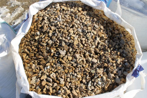  Щебень крошка желтый (песчаник) фр. 20-40 мм.  купить  в Воронеже песчаник бежевый рыжий каменная крошка песчаника 7 200 руб/т   фото 