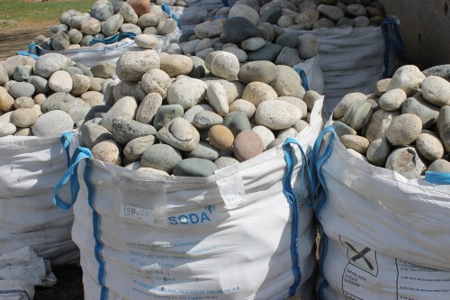  Речной валун (Ассорти) фр.100-300 мм.  купить в Воронеже галечник серый, темно-серый, светло-серый речная галька крупных размеров 4200 руб/т   фото 