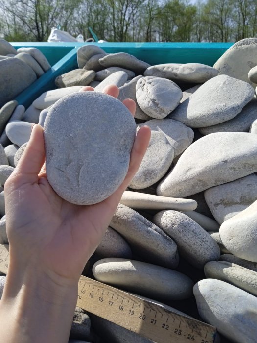 Галька черноморская фр. 100-150 мм.  купить с доставкой в Воронежу фото 