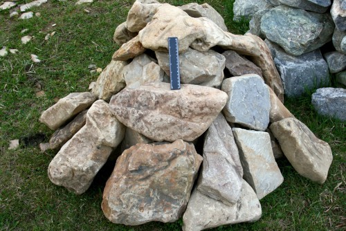 Песчаник декоративный ландшафтный (фр. 300-500 мм)  купить  в Воронеже песчаник желтый рыжий серый зеленый валун речной окатанный природный песчаника 4 500 руб/т   фото 