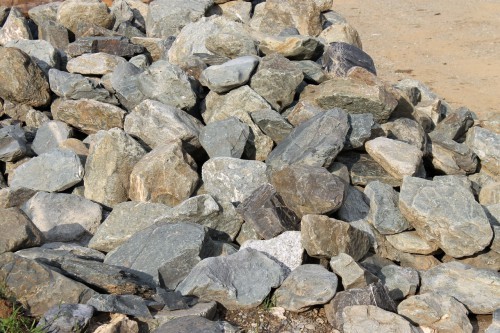  Гранит скальник (серо-зеленый) фр. 100-500 мм.  купить в Воронеже гранит зеленый, серый, салатовый крупный ландшафтный валун 6 000 руб/т   фото 