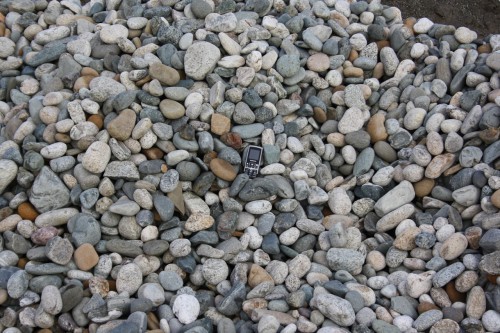  Галька речная окат (ассорти) фр. 50-100 мм. купить   в Воронеже галька природная округлая серая белая черная серая коричневая синяя галька речная окатанная округлая 5000 руб/т   фото 