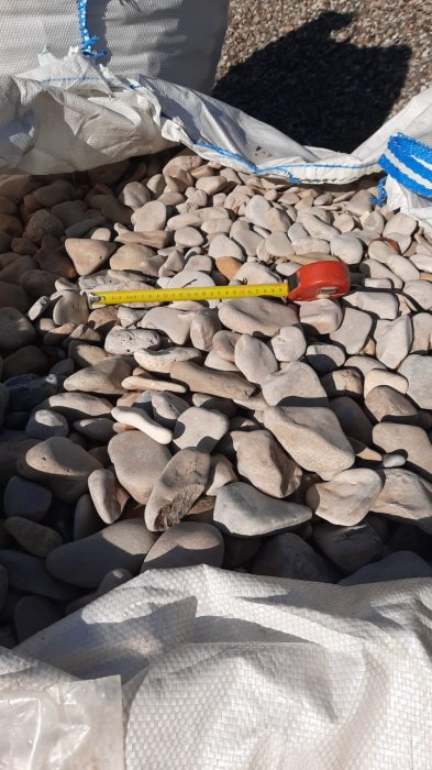 Галька каспийская фр. 40-70 мм.  купить с доставкой в Воронежу фото 