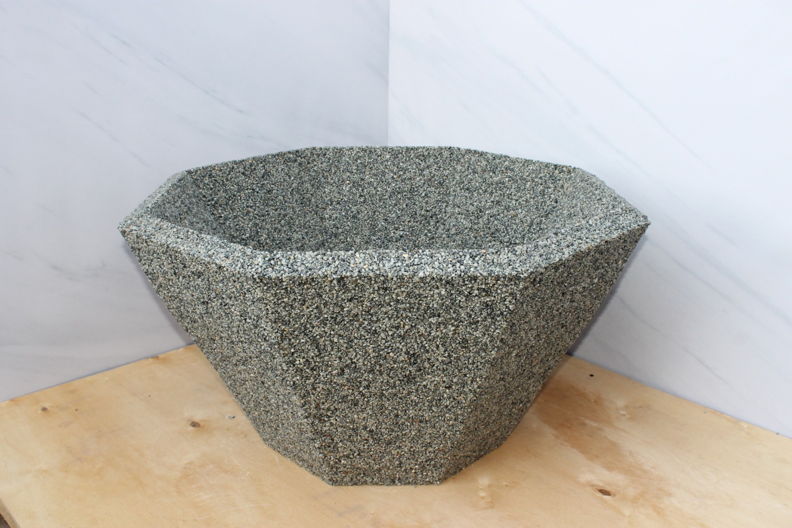 Ландшафтный вазон Корда купить  c доставкой в Воронеже 