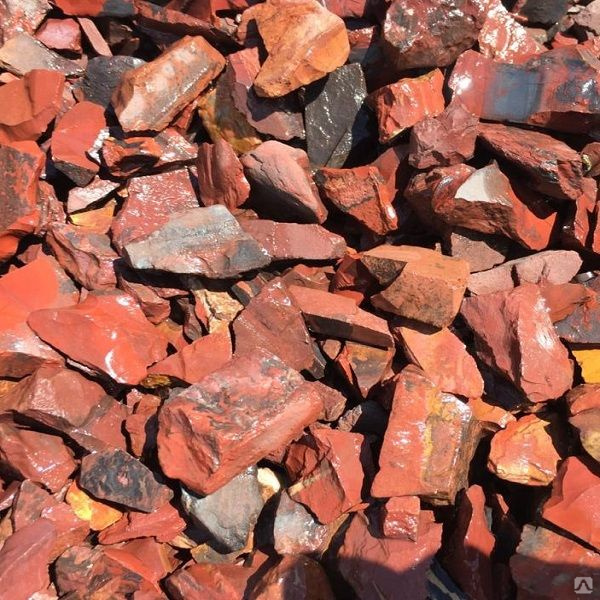  Щебень крошка красный (ЯШМА) фр. 5-10 мм.  купить  в Воронеже крошка каменная яшмы красный, бордовый, темно-красный декоративная крошка ландшафтная каменная яшмоидная 6 600 руб/т   фото 