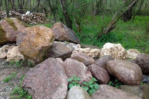  Конгломераты фр. 300-1000 мм.  купить в Воронеже кварц мрамор диабаз коричневый, серый зеленоватый речной валун крупный 6500 руб/т   фото 