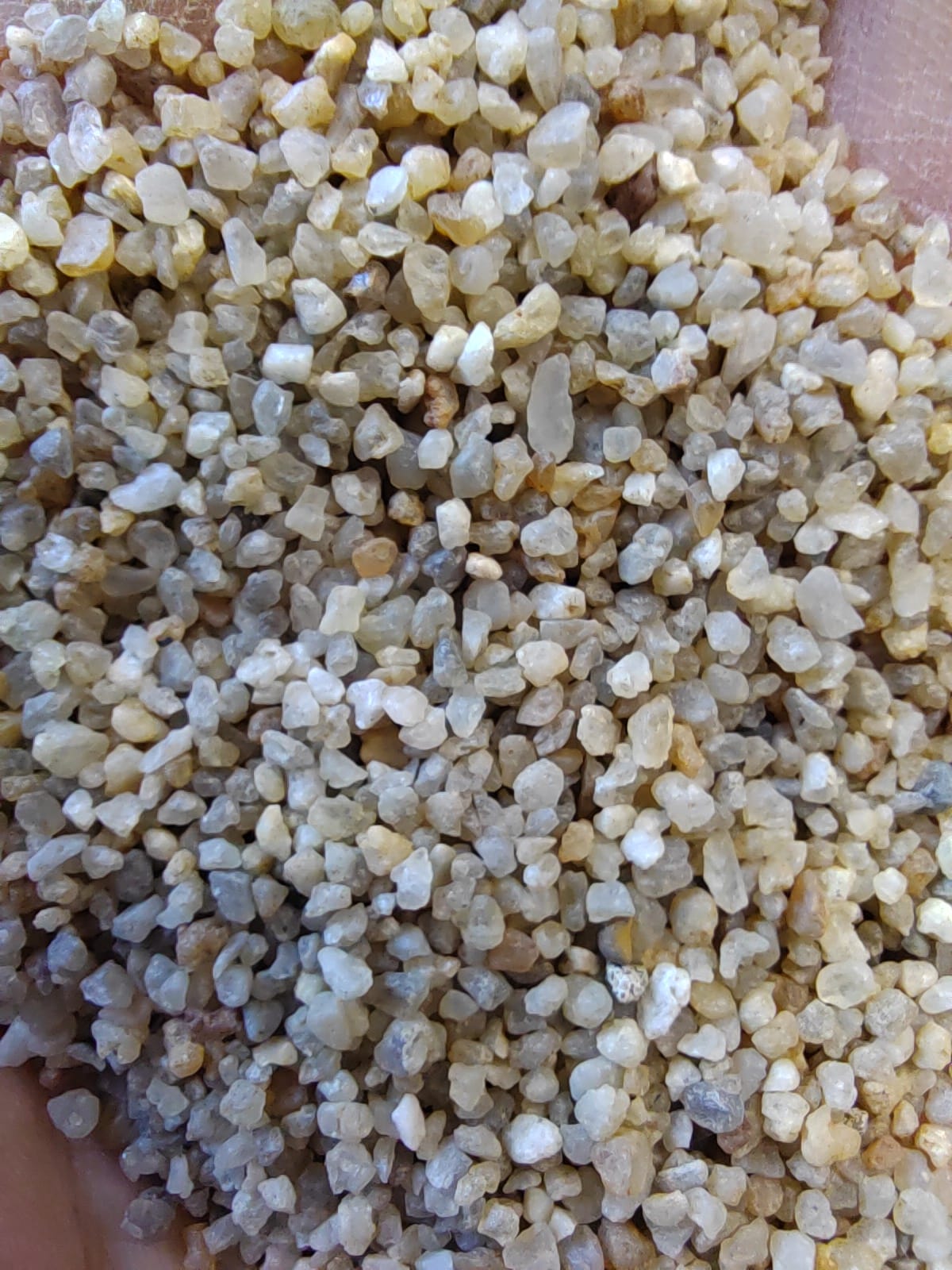 Кварцевый песок для водоподготовки фр. 1,6-3 мм.  купить в Воронеже фото 