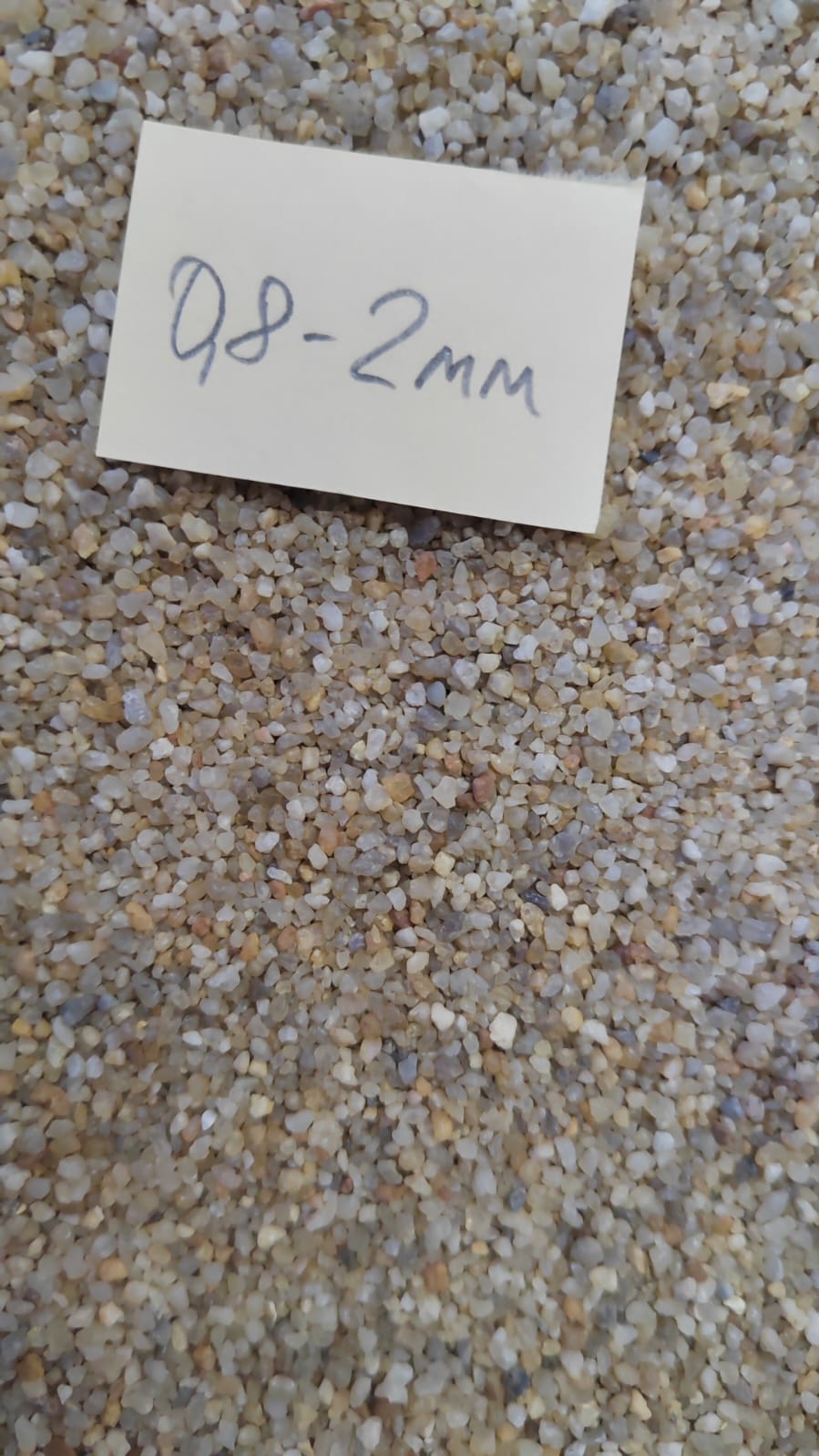 Кварцевый песок для площадок фр. 0,8 - 2 мм.  купить в Воронеже фото 